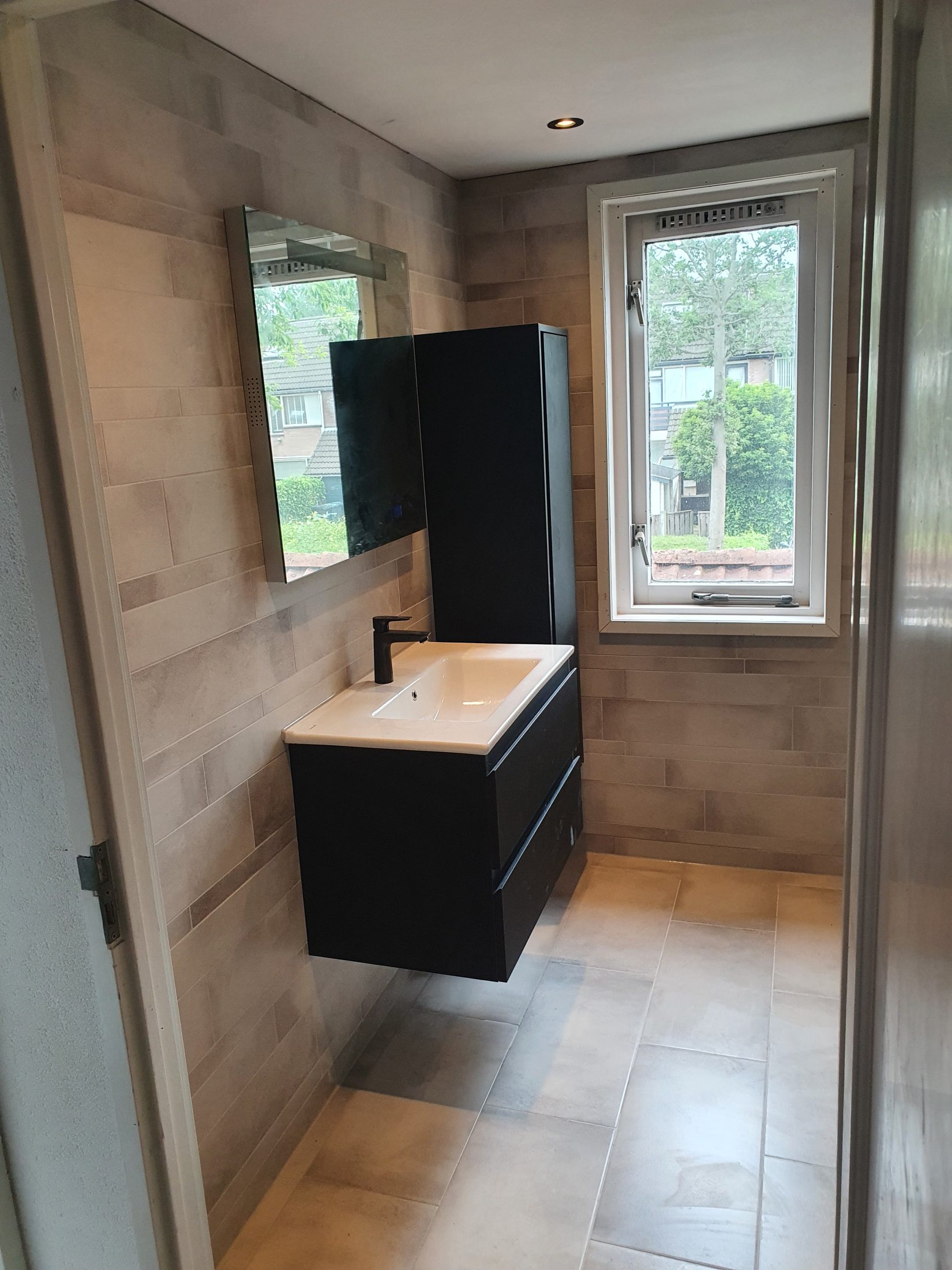 Badkamer Hellevoetsluis foto 2
